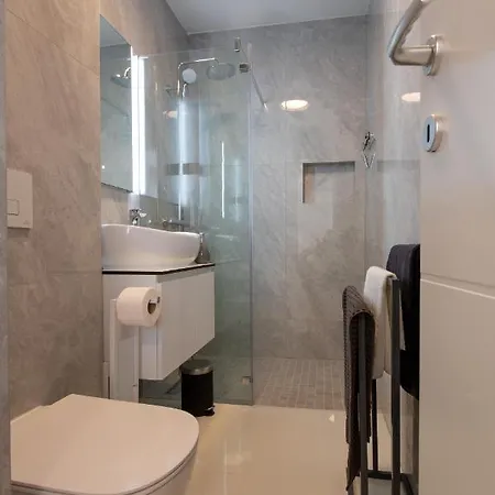 Luxury Magdalena شقة