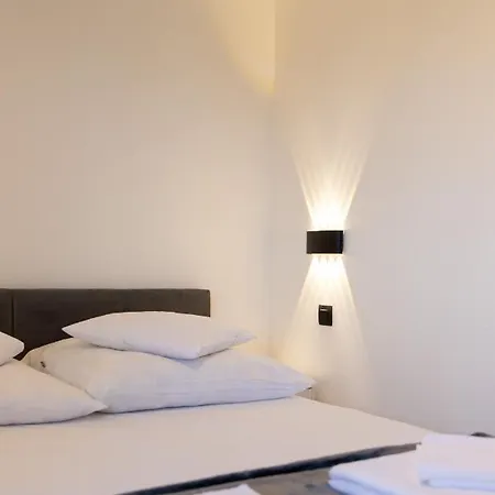 Luxury Magdalena Traù